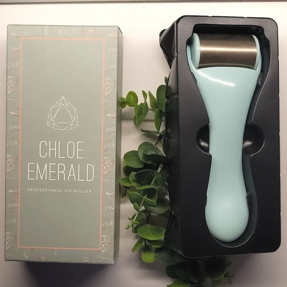 Chloe Emerald Professional Ice Roller